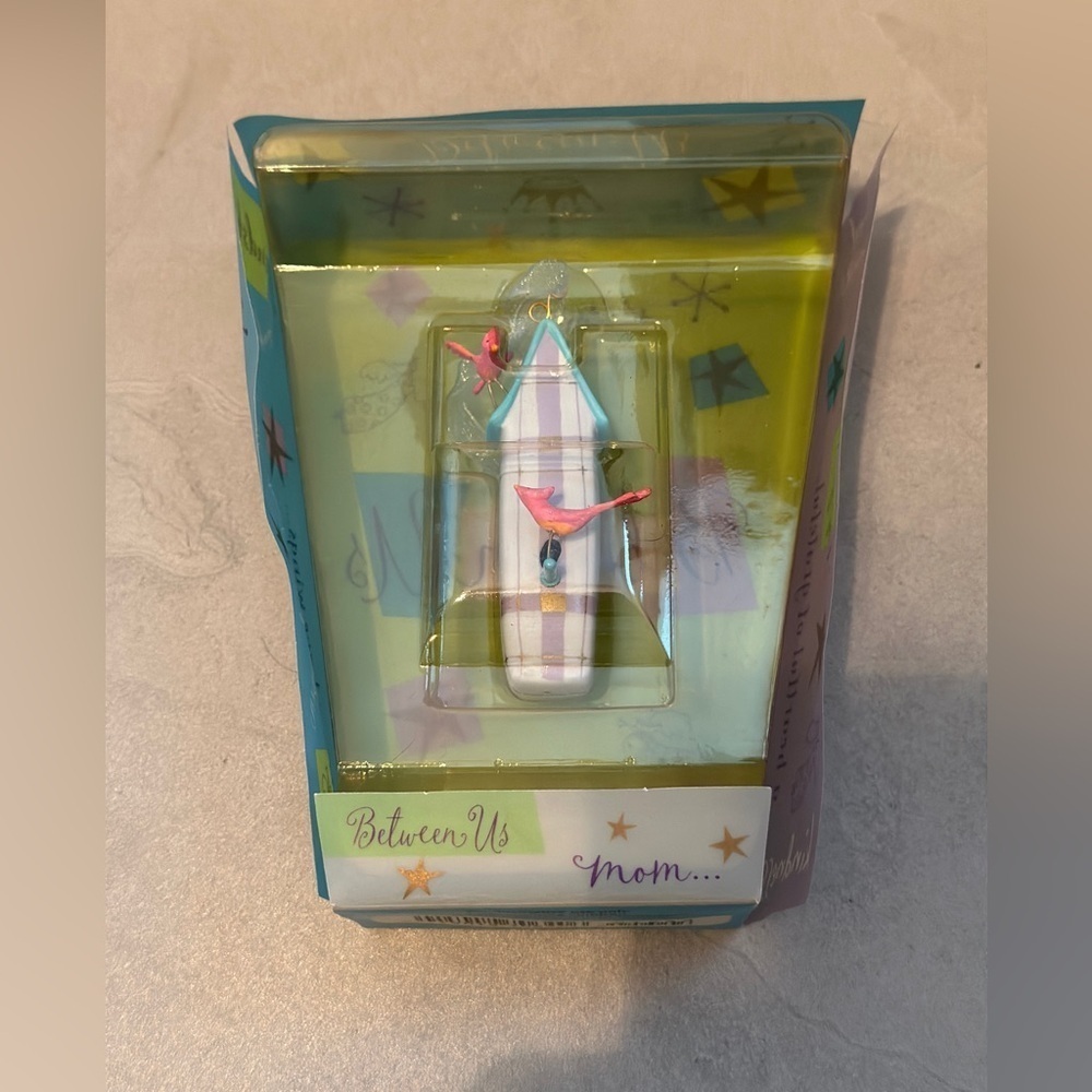 2002 Hallmark Keepsake Handcrafted Ornament Between Us Mom Nello Williams